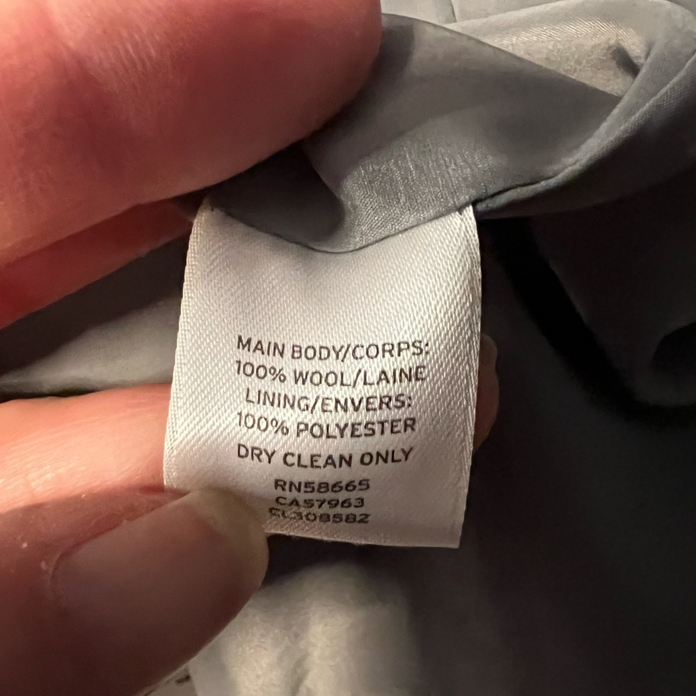 Classiques Entier 2 Piece Suit - Picture 6 of 11